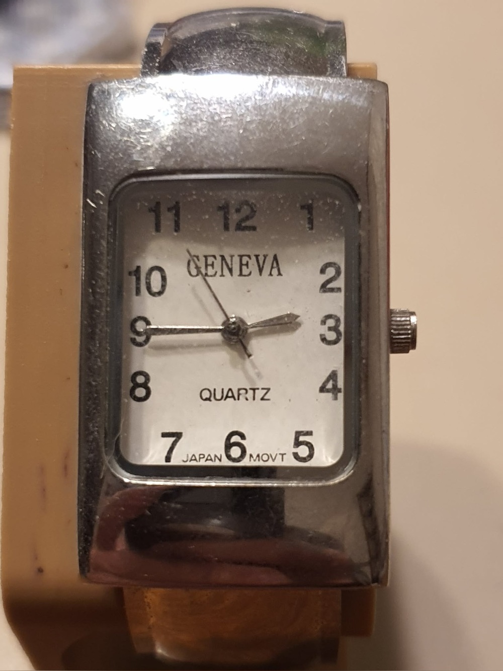 🦋10/$20🦋 Geneva Silver/White Stainless Steel Women's Cuff Watch